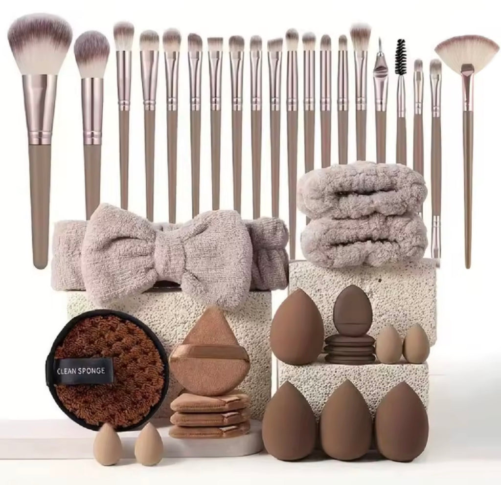 All-in-one Beauty brush & Sponge set